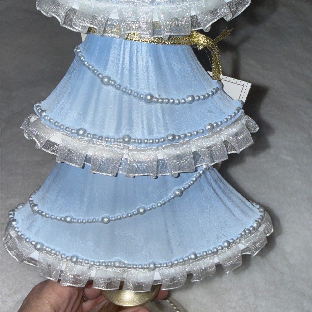 NEW! Blue & White Ribbon Bow & Metallic Gold lace Christmas Tree - Picture 4 of 9